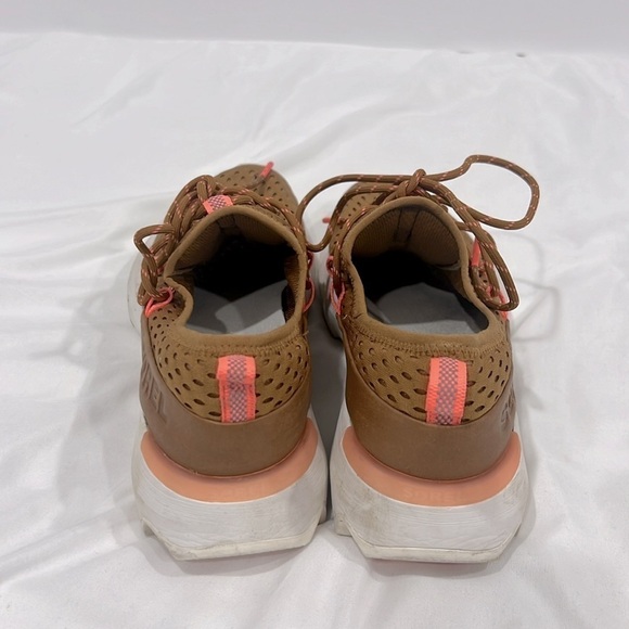 Sorel orange white kinetic impact lace sneakers size 7.5 - Picture 9 of 10